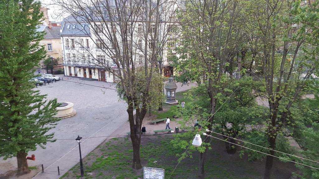 Cozy Compact Flat In The City Center Lviv Eksteriør billede